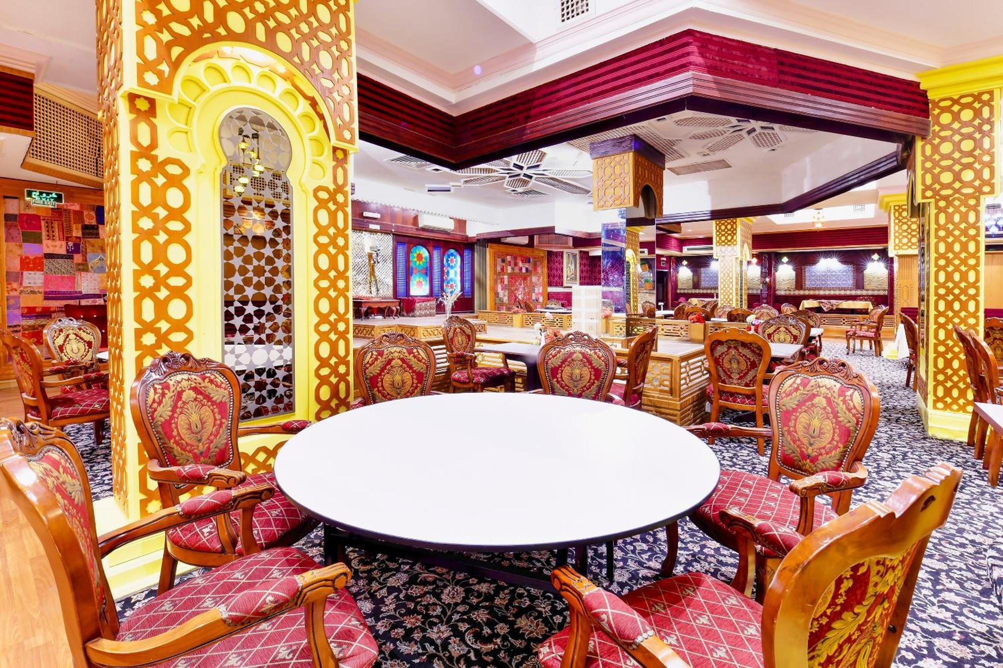 Capital O 125 Moon Plaza Hotel Al Manamah Esterno foto