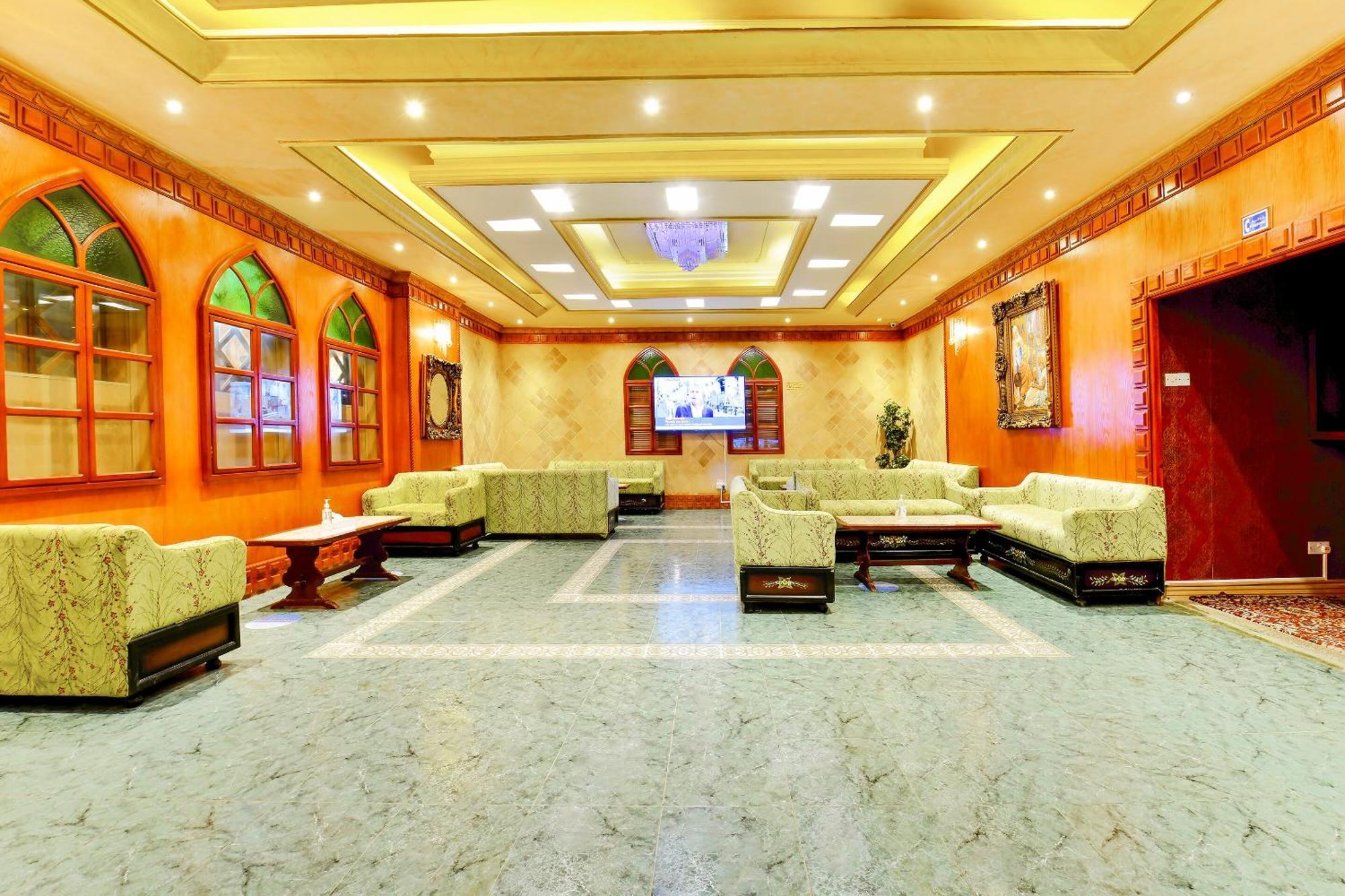 Capital O 125 Moon Plaza Hotel Al Manamah Esterno foto